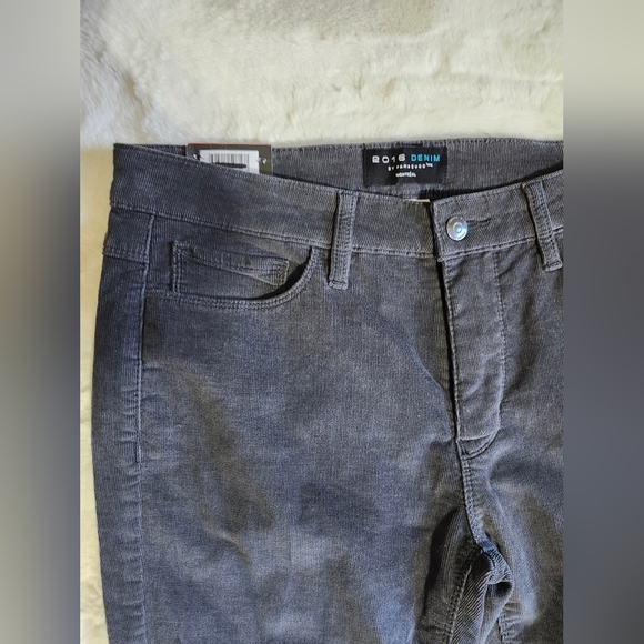 Parasuco Denim 2016, NEW, Modern fit cords.Size 8. 30" - Picture 5 of 16